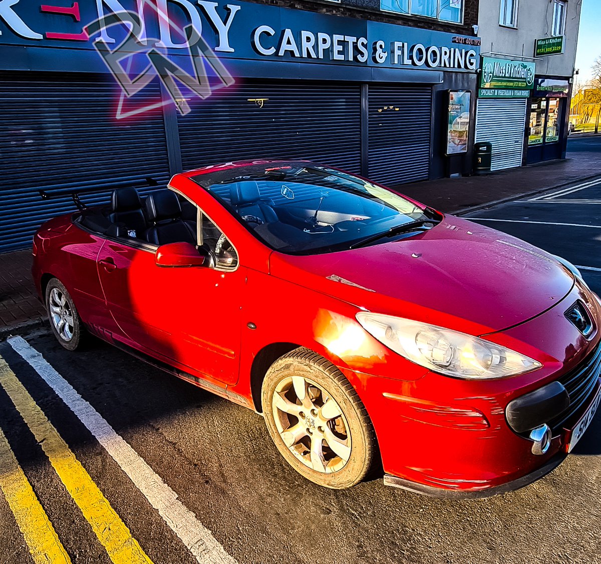 ModzBudget21's tweet photo. Can't wait to be driving around with the roof down how sexy is she

#rollonsummer https://t.co/gNJ2uqbUaW