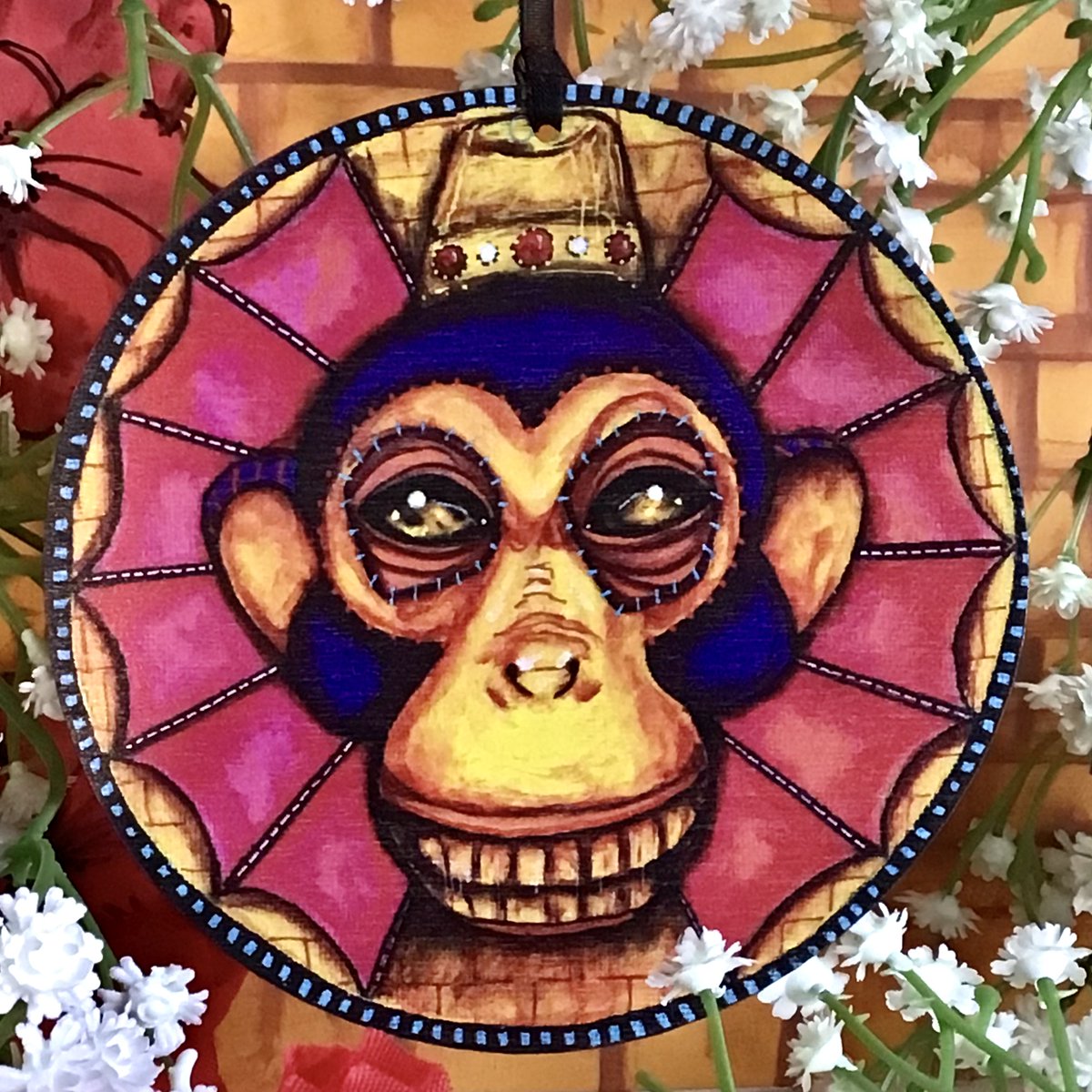AllofAlice1's tweet photo. Good Morning from All of Oz. Here's a sneak preview of one of my Flying Monkeys complete with pink wings & golden cap. Available in my #etsy shop soon. You can see more Oz creations through the link #ukgiftam #ukgifthour #wingedmonkeys #wizardofoz https://t.co/BjSLUUmuks https://t.co/uxdlkEPiSl
