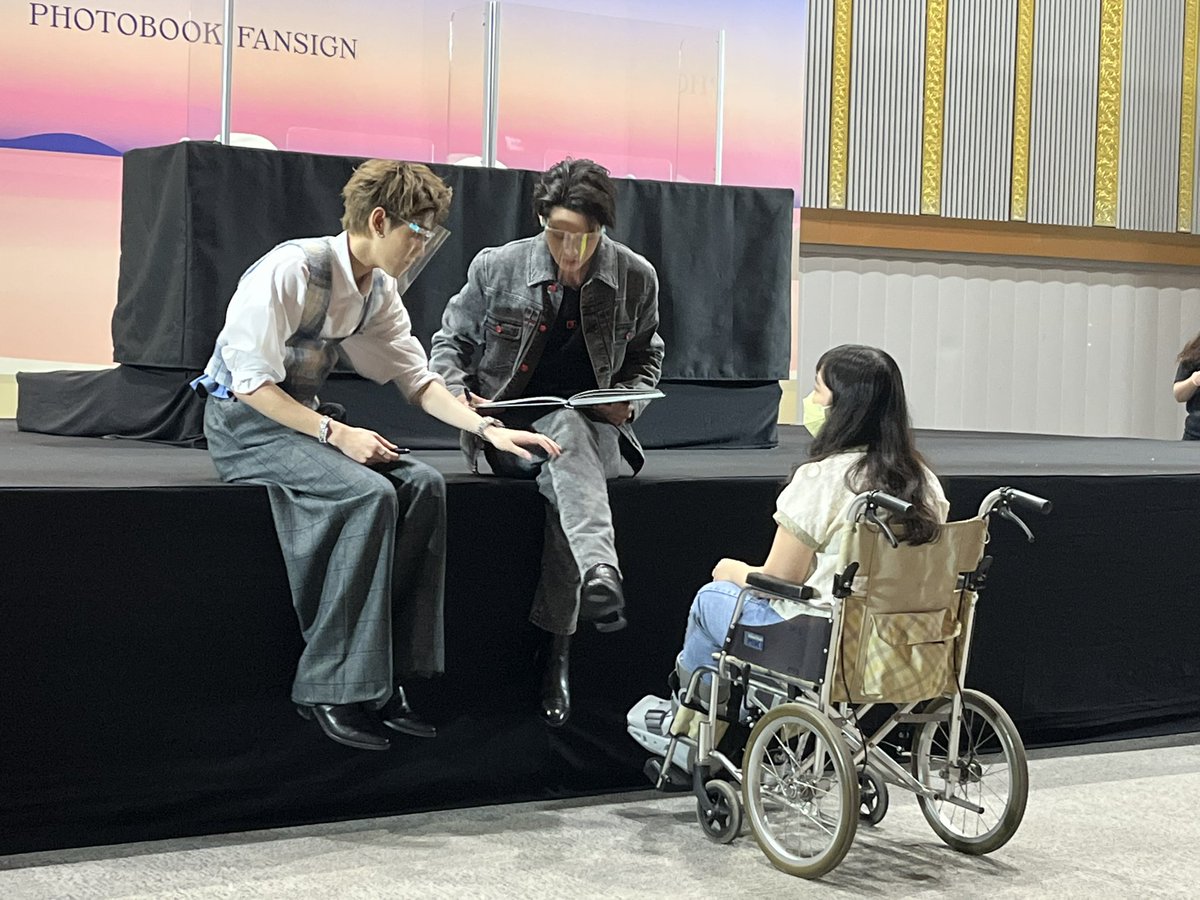 BillkinBasket's tweet photo. รอบที่ 3 เริ่มแล้วค่าาา  #แปลรักFansignCNX https://t.co/Xib3kMJVgK