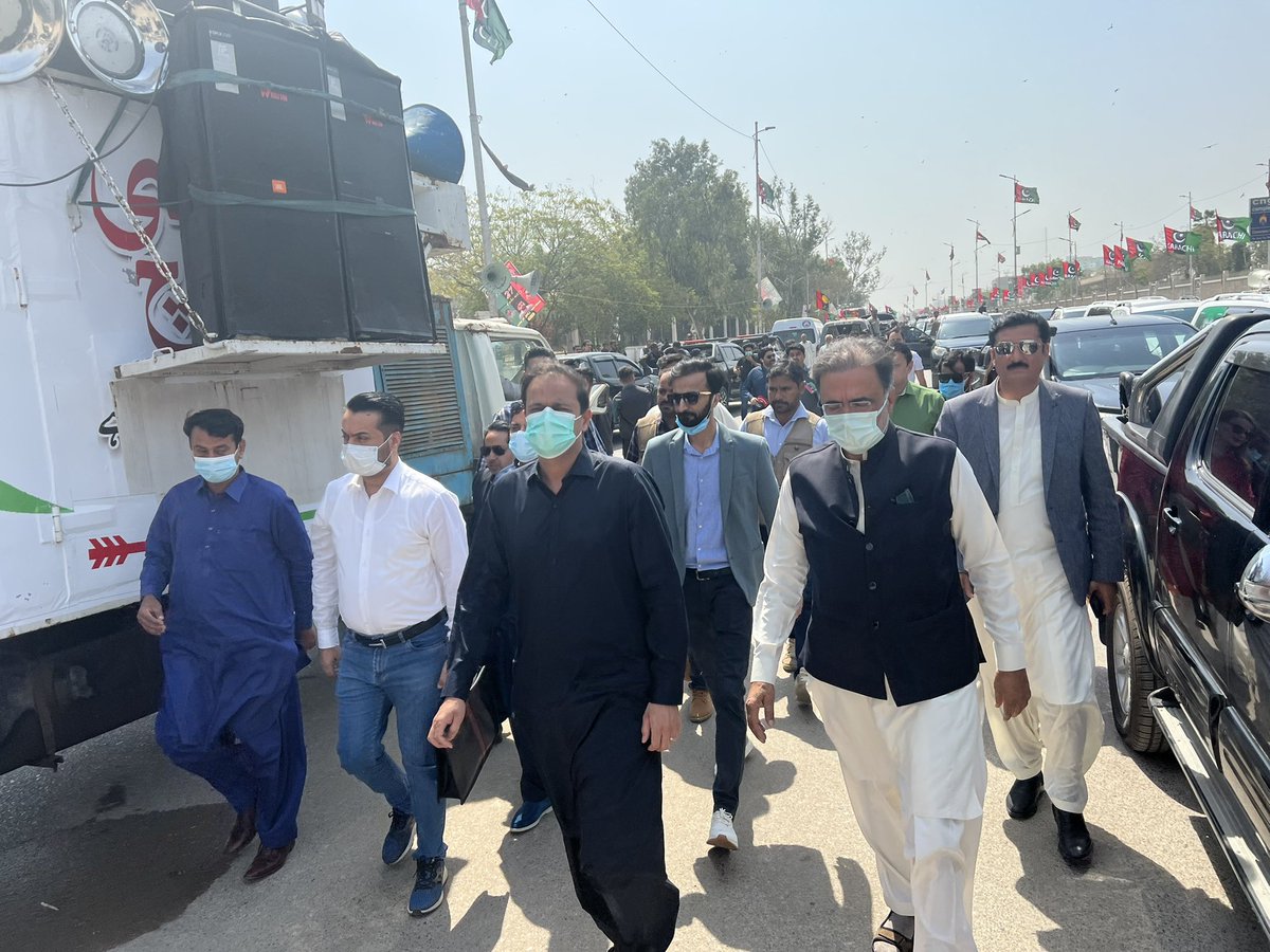 ChacharFayaz's tweet image. Deputy information secretary PPP Sindh @murtazawahab1 is participating in #AwamiMarch at Karachi 

#LongMarch27Feb 
#PPPLongMarch