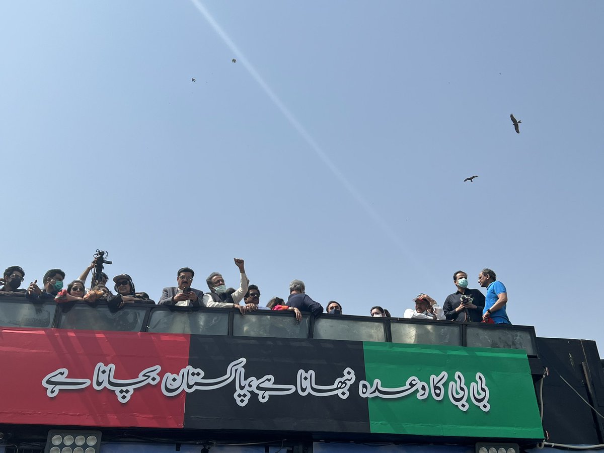 ChacharFayaz's tweet image. Deputy information secretary PPP Sindh @murtazawahab1 is participating in #AwamiMarch at Karachi 

#LongMarch27Feb 
#PPPLongMarch