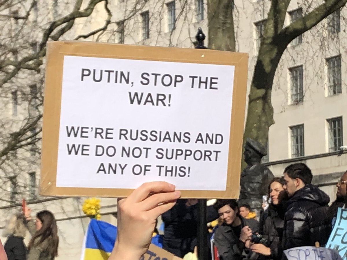 SarahWraight's tweet image. #StandWithUkriane #solidarityWithUkraine #StopRussia #StopPutin #StopWar #StopWarInUkraine