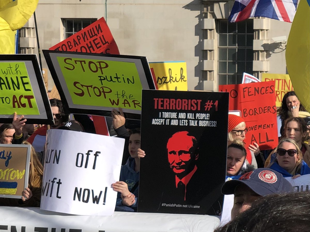 SarahWraight's tweet image. #StandWithUkriane #solidarityWithUkraine #StopRussia #StopPutin #StopWar #StopWarInUkraine