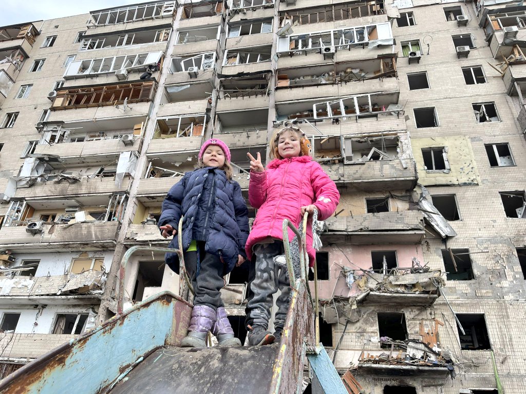 #PrayForUkraine