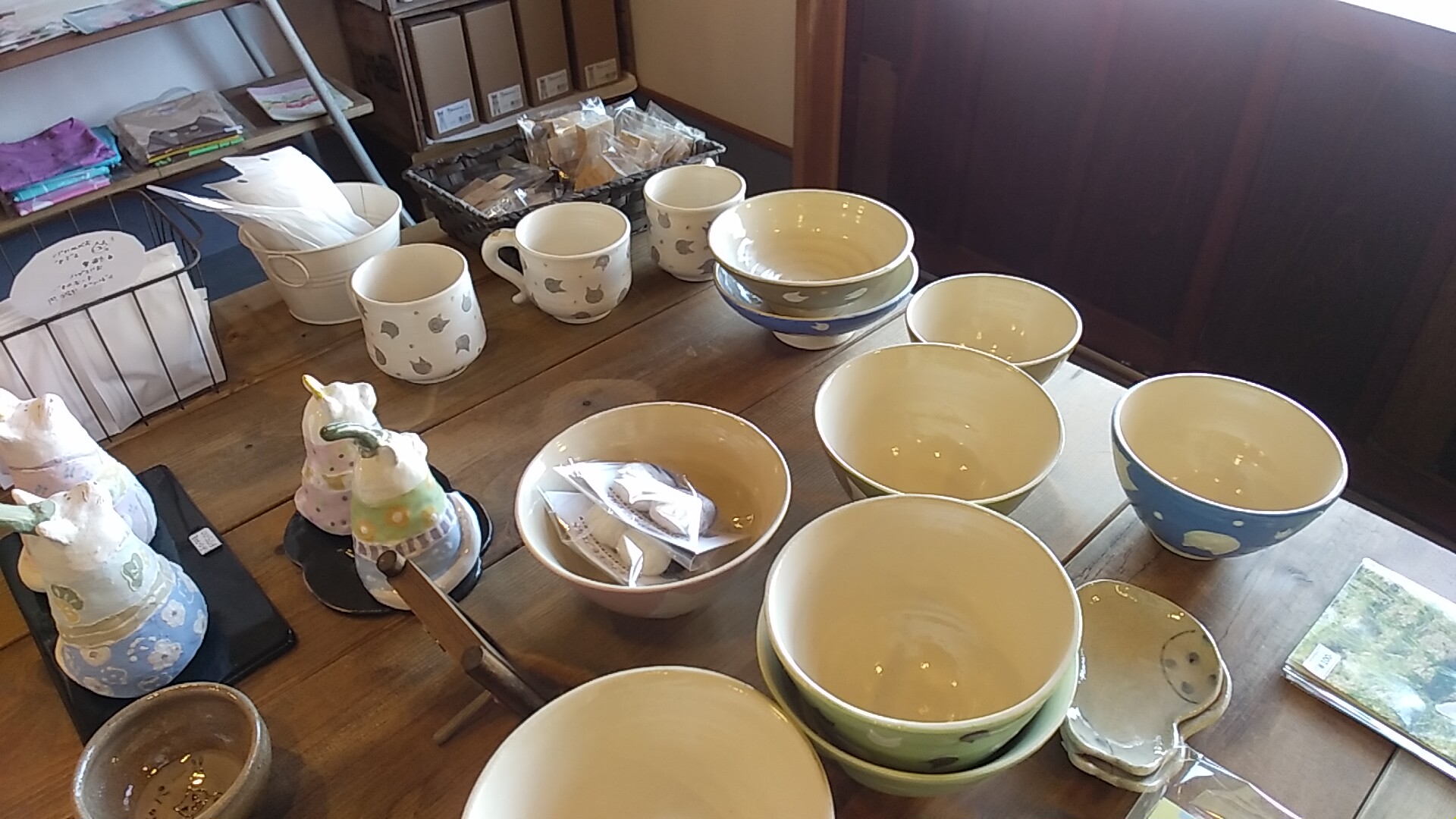 猫雑貨のお店 白猫堂ノスタルジック サッカーやってる間は 暇になるジンクスがあります 笑 どうぞお立ち寄りくださいね 鳴門市 T Co Dq8u9sqqen Twitter