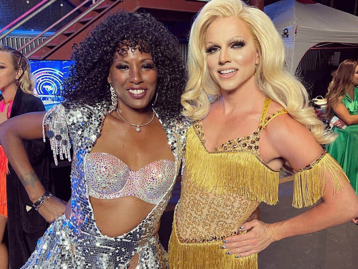 QueenBlairSt's tweet photo. She is sooo gorgeous😍😍❤️❤️I'm obsessed @courtneyact https://t.co/xLv4uJokdB