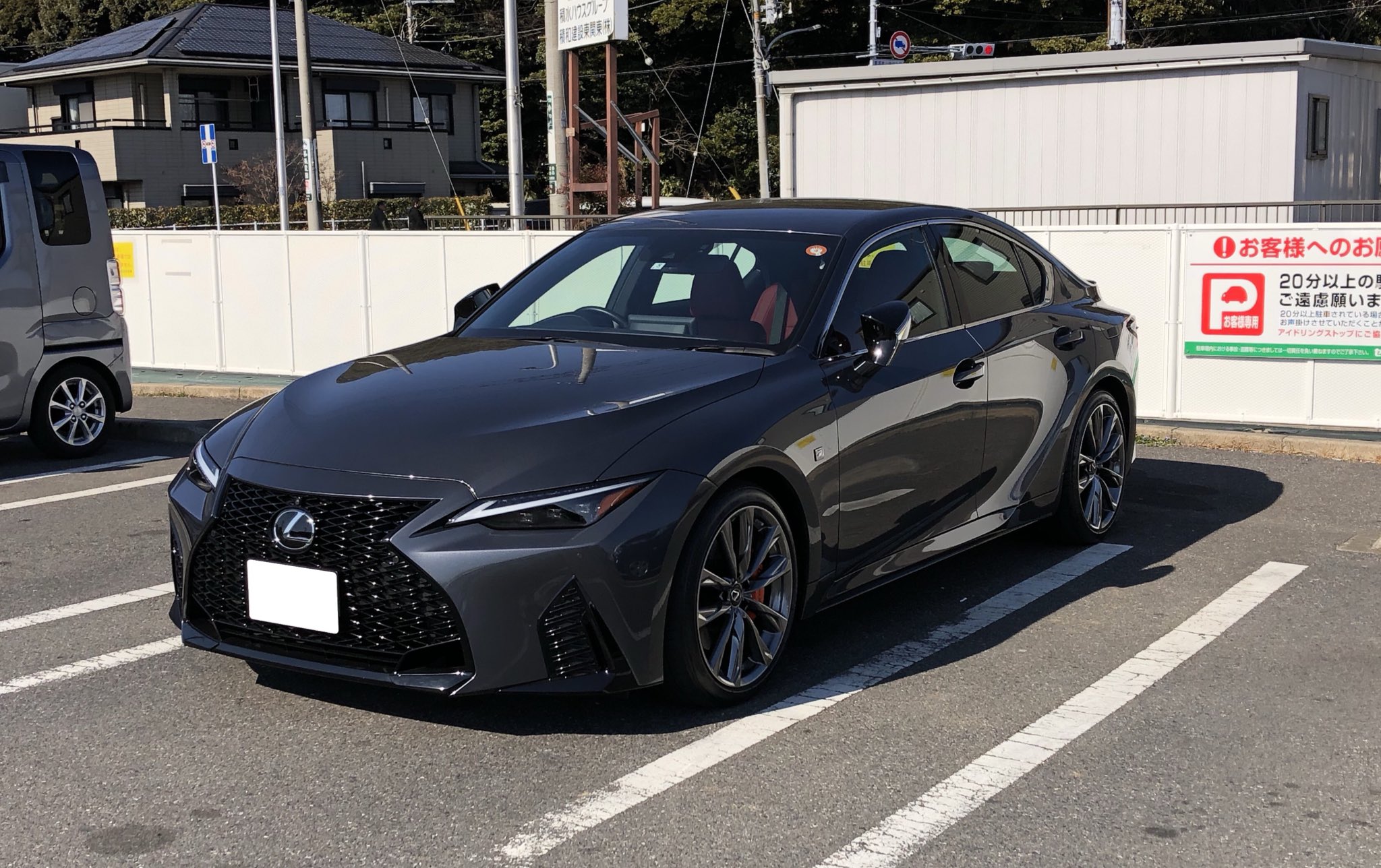 京商　レクサス　IS300 ソニッククロム ソニッククロムのレクサスIS300“F SPORT Mode Black Ⅲ”です