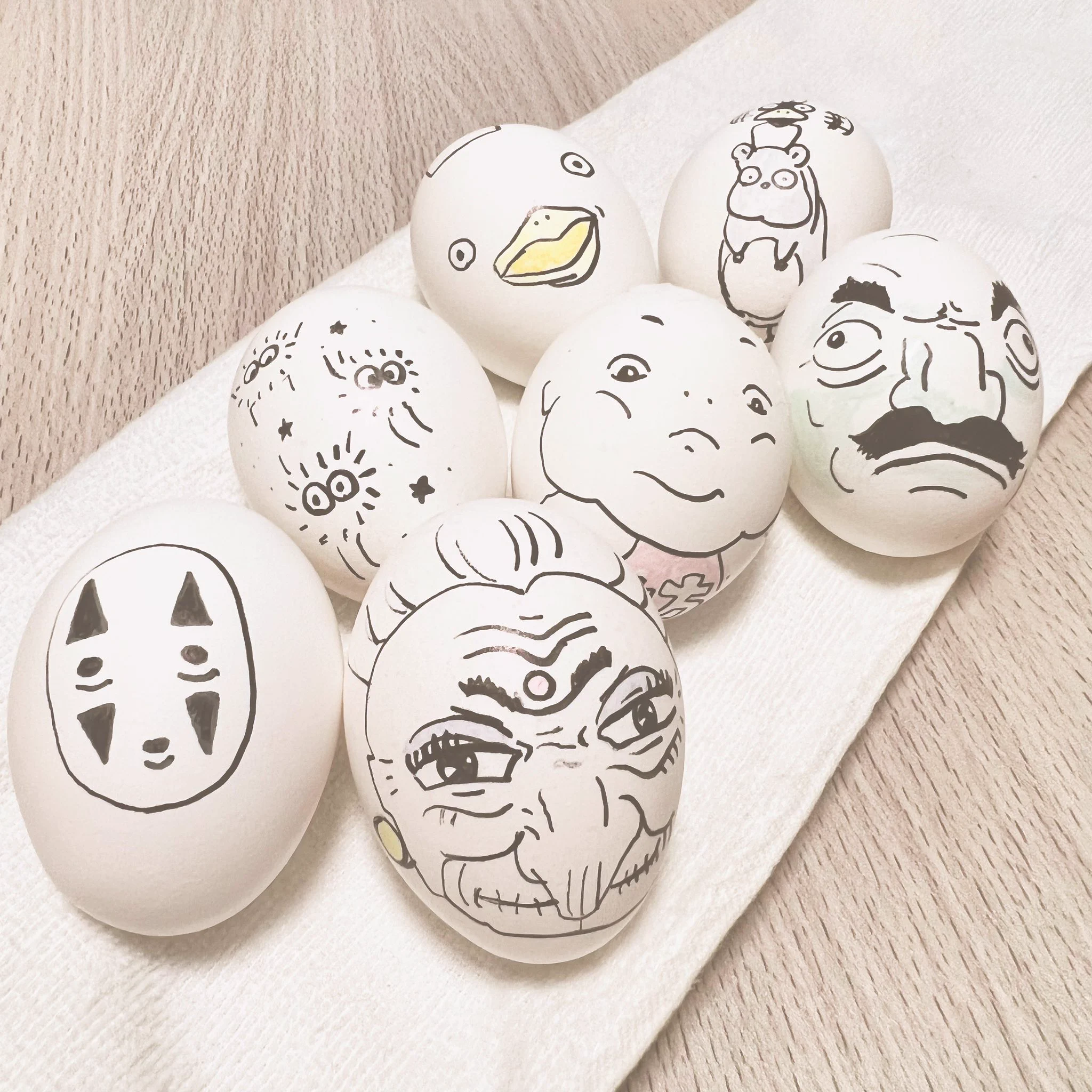 @naru_takky FF外から失礼します🙇‍♀️
私も昨日ゆで卵を作って分からなくならないように絵を描いた所でした笑
リアルタイムすぎたので思わずリプしちゃいました！(´･ω･`)💌 