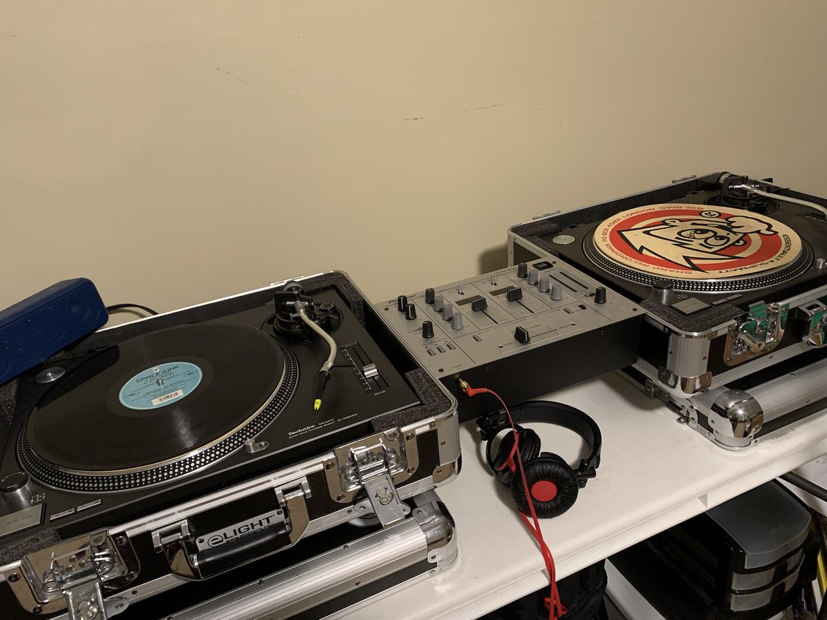 tonyzeoli's tweet photo. Got my turntable on the left back from the shop. Thanks goodness it was only a slight adjustment to the tonearm. Felt good to be back spinning wax in my studio. #housemusic #technics #djforlife https://t.co/jvKl1iZLNS