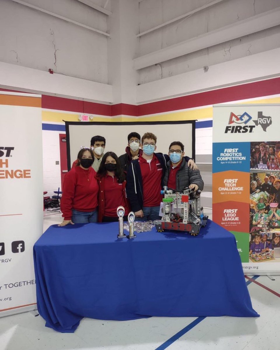 TechSerpents's tweet photo. We show much appreciation to be able to compete against some great teams! Thank you @FIRSTRGV for hosting this event, and congratulations to our teams that advanced to South Texas Regionals! Our hard work is not over! https://t.co/H85ydCl0Lu