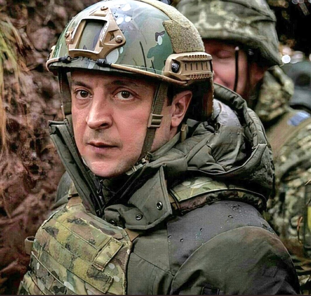 Navjot1974's tweet photo. Whatever is the end of this war,the name of Ukrainian President Zelenskyy will be written in the Ukraine's history.Not many people like him comes along in history. Ukraine picked the best man for the job he has today.I have never seen leader like this before.Respect #Zelensky https://t.co/10TBQZioR6