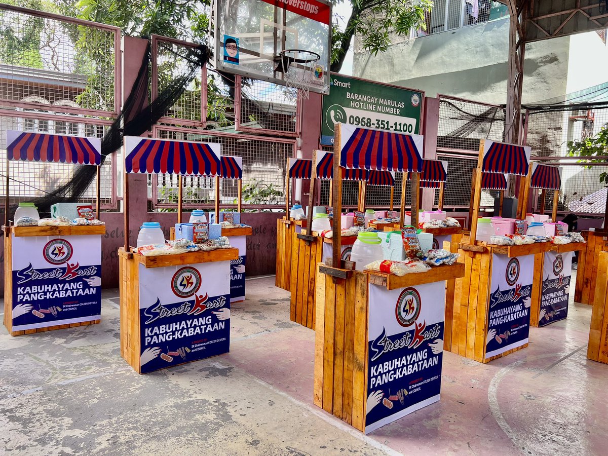 SKMarulas's tweet image. Pamamahagi ng STREET KART sa 15 na napiling kabataan mula sa iba’t ibang sektor (ALS student, PWD, Solo Parent, Online Seller. etc)

Sana ay makatulong ito bilang panimula ng inyong negosyo. ❤️ Hangad namin ang inyong tagumpay! 

#SKMarulas
#LivelihoodProject