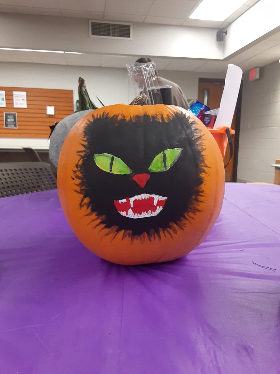 faeryflower's tweet photo. My spooky kitty.
#kittytime #p4a2022 https://t.co/DvcAUrJrkX