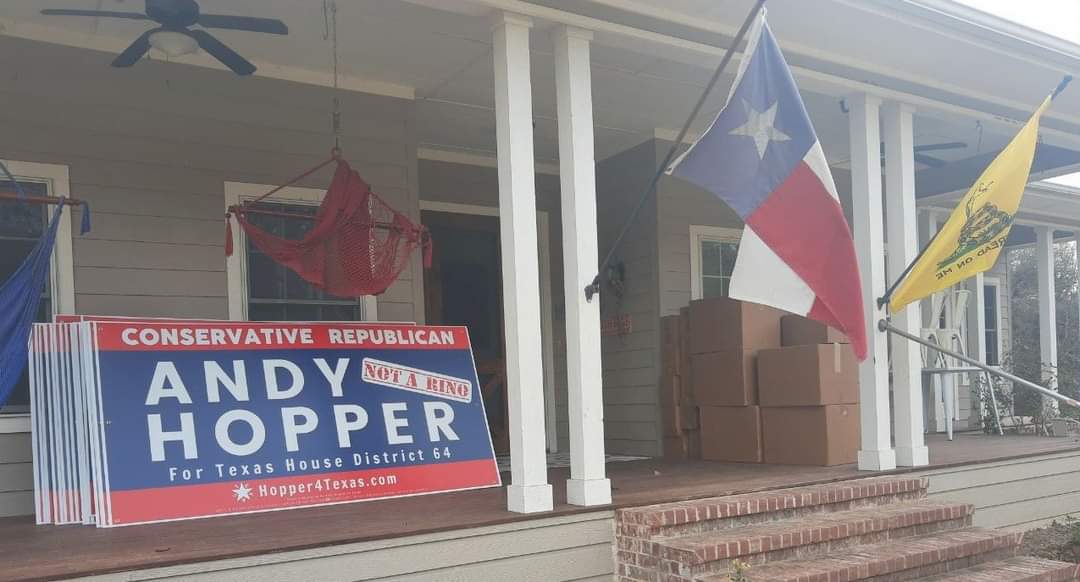 heyjuliesue's tweet photo. People kept telling me they love @AndyHopperTX's yard signs and that they make them laugh when they see them for the first time. I finally saw one myself. Love it!
#notaRINO https://t.co/Tbpd4dZhoS