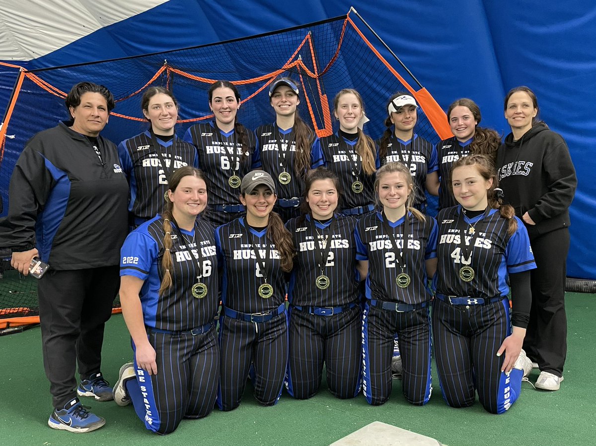 CHIP ALERT !! Congratulations to @State18u on winning the chip at Spooky Nook winter series dome Tournament <a href="/Ringor/">RINGOR</a> <a href="/EStateHuskies/">Empire State Huskies</a> <a href="/3N2TeamClutch/">3N2TeamClutch</a> <a href="/CoachJoeHuskies/">Joe Porcelli</a> @Los_Stuff