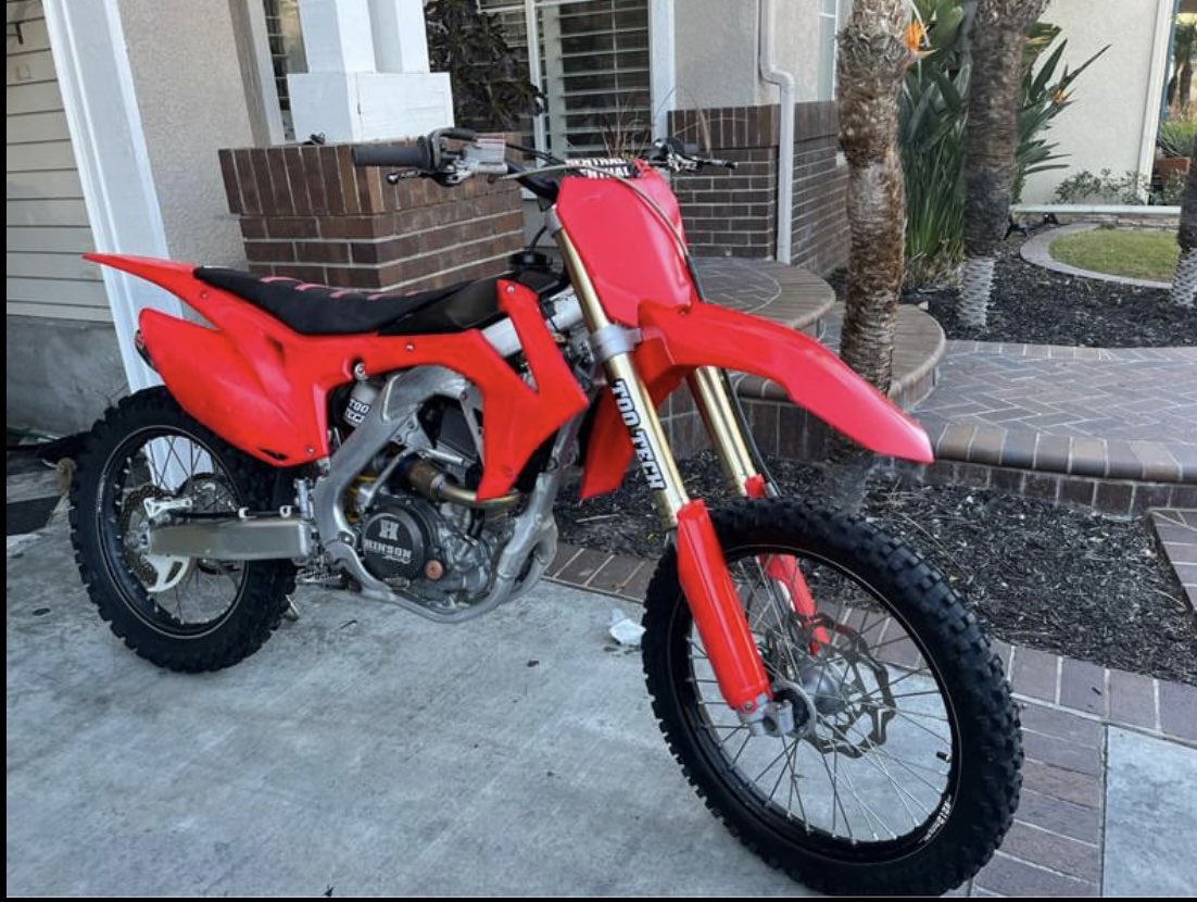 ElColio's tweet image. New toy