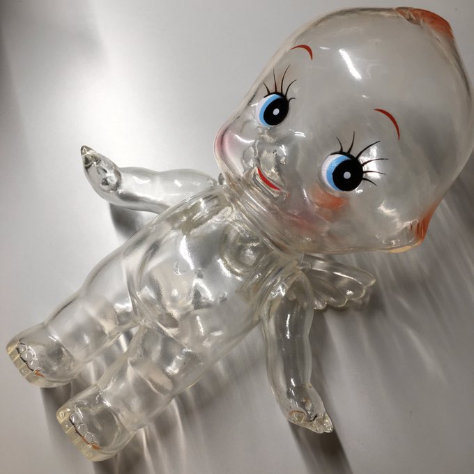 スケルトンのキューピー人形買ったマン 