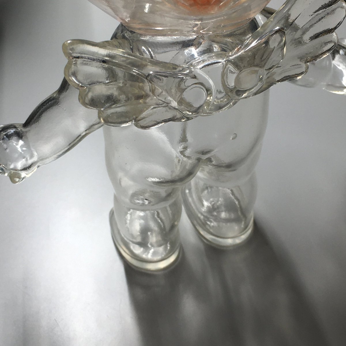 スケルトンのキューピー人形買ったマン 