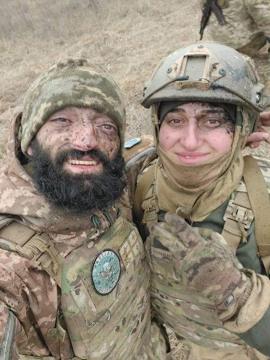 8wXgubVrwRiENgN's tweet photo. Грузинська родина на передовій битви в Україні 🇬🇪🇺🇦 https://t.co/mKDGNJ9v0w