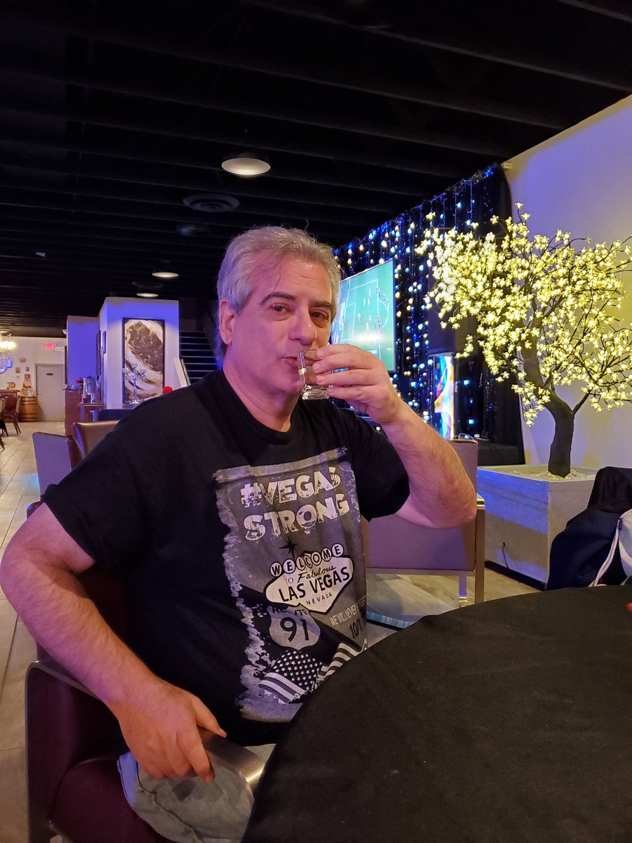 LVHelpGro's tweet image. Honoring and toasting Ukraine with Bulgarian Vodka!! #VegasStrong #SupportUkraine #BoycottRussianVodka
m.facebook.com/story.php?stor…
Cc @EvelPieLV @NVHumanities @ClarkCountyNV