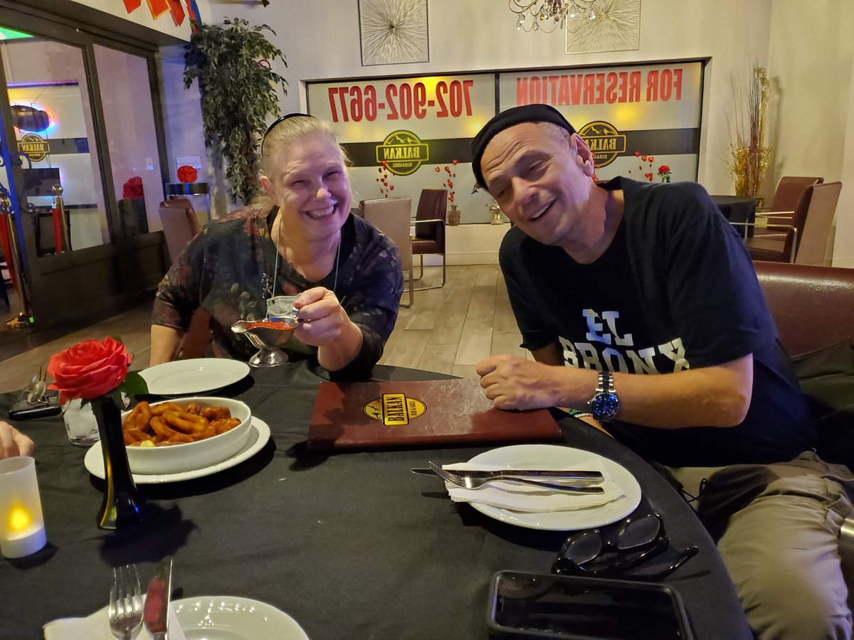 LVHelpGro's tweet image. Honoring and toasting Ukraine with Bulgarian Vodka!! #VegasStrong #SupportUkraine #BoycottRussianVodka
m.facebook.com/story.php?stor…
Cc @EvelPieLV @NVHumanities @ClarkCountyNV