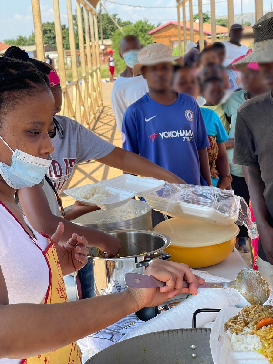 PadMyKasi's tweet photo. “It’s not how much we give but how much love we put into giving” 🌸❤️ https://t.co/6KBkcHaw8y