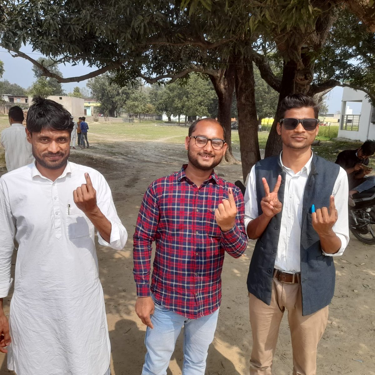 tariquezaid's tweet photo. Vote for change. https://t.co/2OqotmhYLH