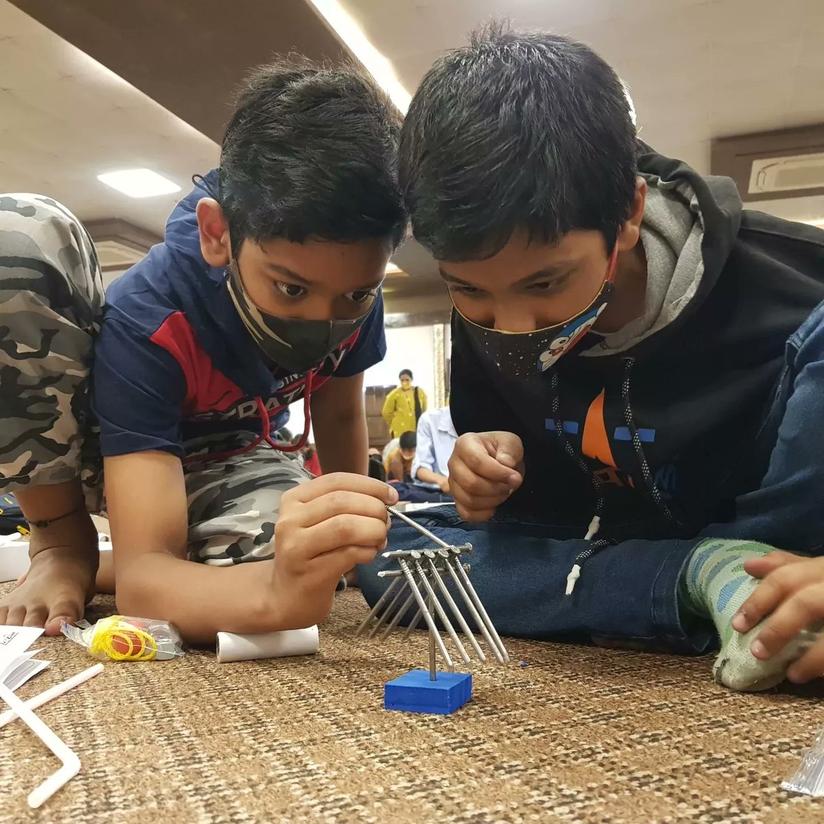 SunSciSchool's tweet photo. @SakalMediaNews and Sunday Science School Explore and Explain Quiz 2022 #NSD2022 #handsonscience https://t.co/pBzYJkn1Q9