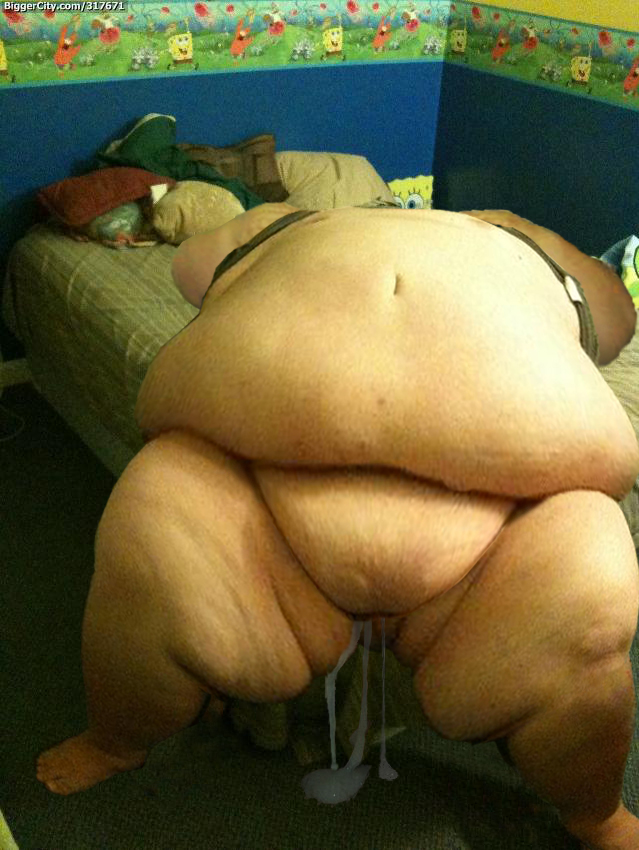 toothync81's tweet photo. Made this a while ago. I know he's big on credit so this is a morph of #xtubegene #genedotts before he started his weight loss journey. All power to him - I think he's looking fantastic now!
#morph #toothyncmorph #toothync #fatmorph #ssbhm #obese #morbidlyobese https://t.co/GdzsUFnPOw