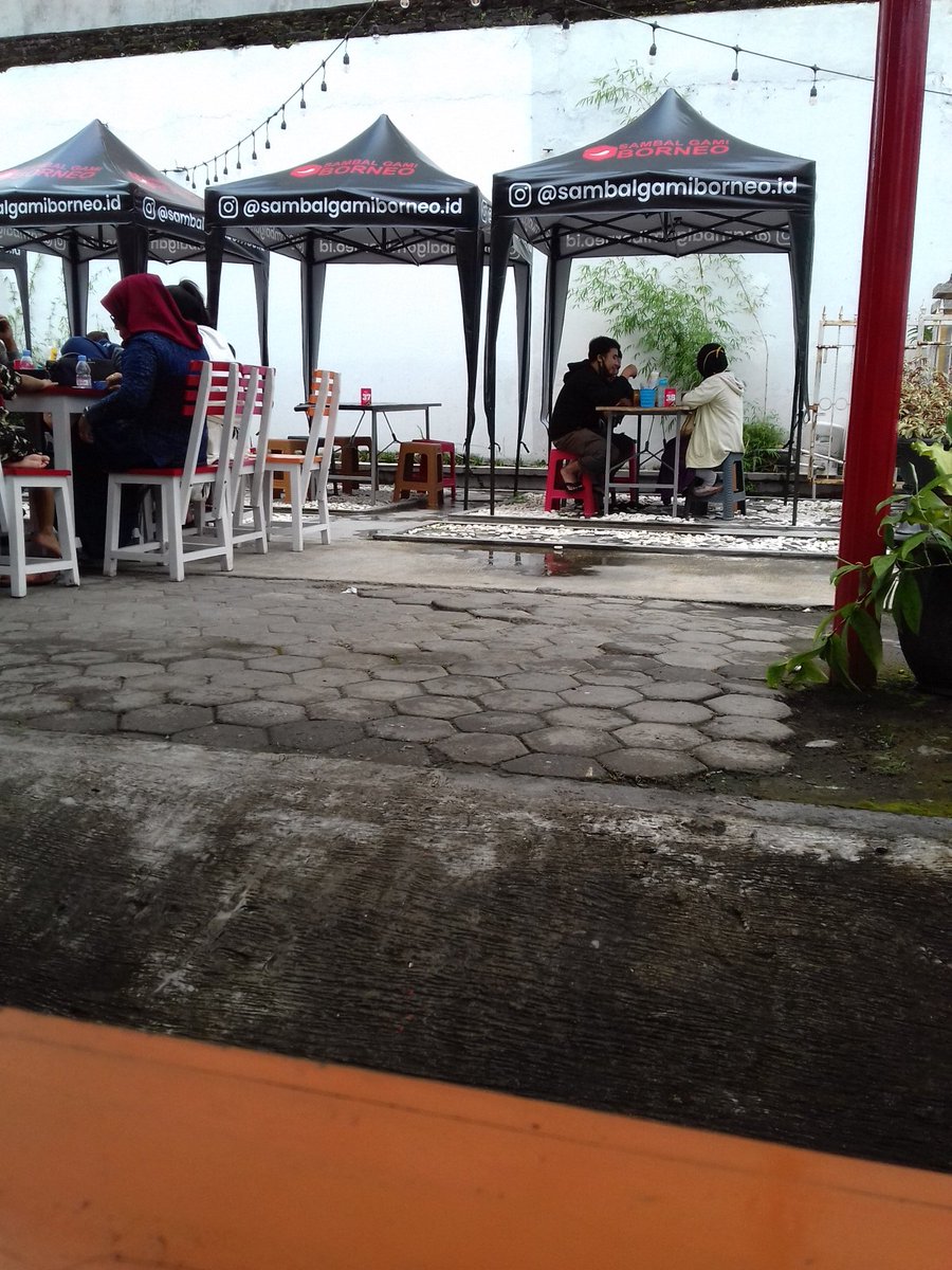 Nandaherlan's tweet photo. Yuk makan dulu... https://t.co/JyFvDqJzb7