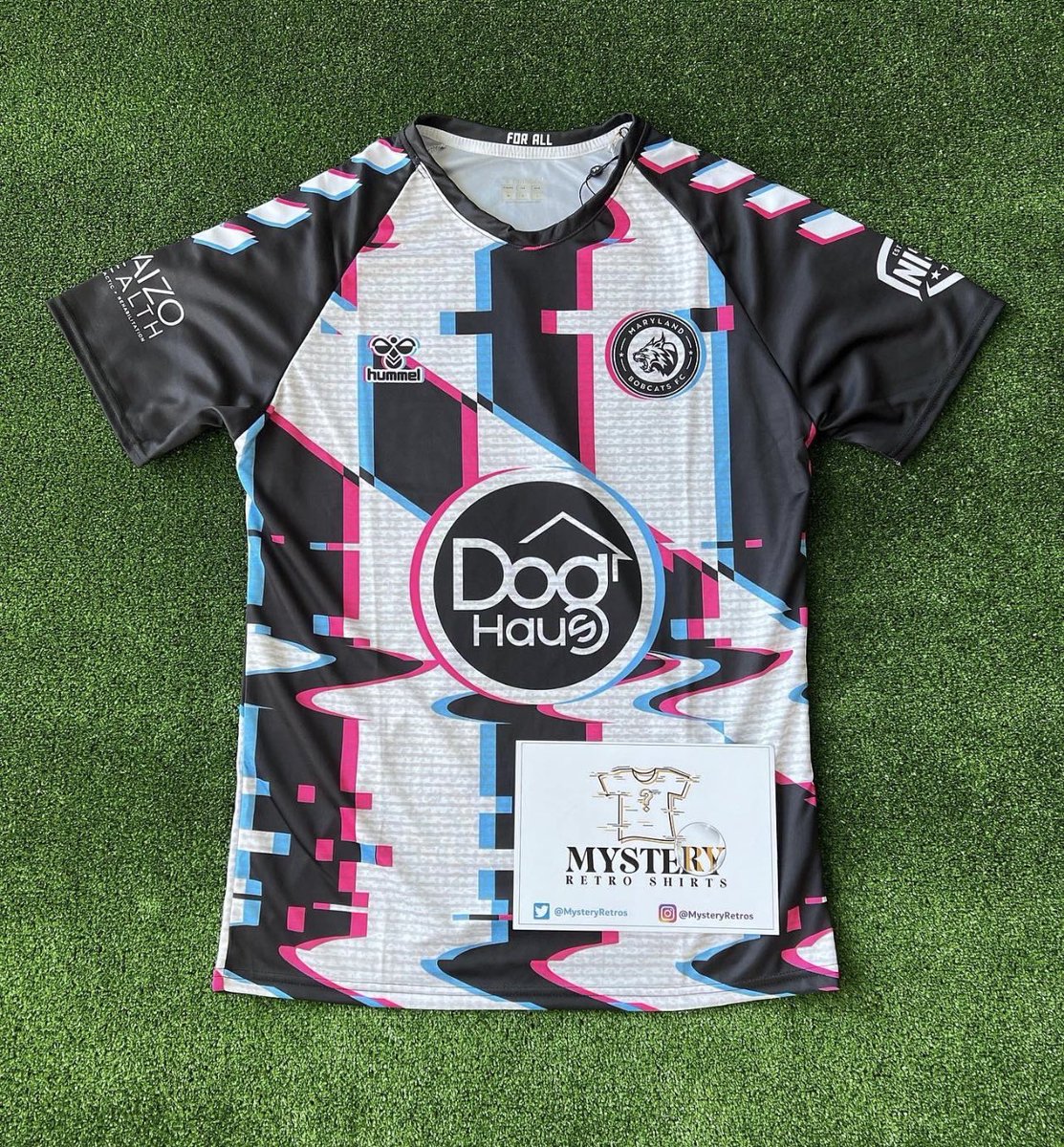 FTBLsection's tweet image. For every goal that is scored in the Carabao cup final today we’ll giveaway a mysteryretroshirts.co.uk box 

Retweet &amp;amp; follow us to enter.📲