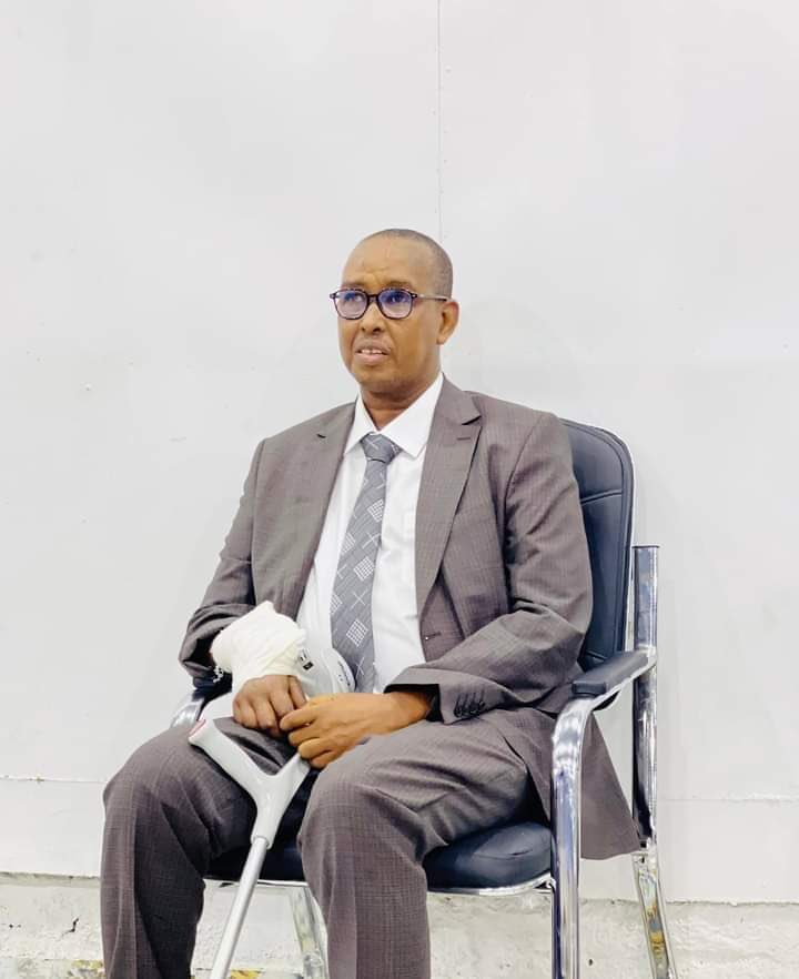 Harun Maruf (@harunmaruf) on Twitter photo Somali journalist who survived five Al-Shabaab attacks elected to parliament. <a href="/MOALIMUU/">Hon Mohamed Ibrahim Moalimuu</a> who has lately been working as the Somali government spokesman is still recovering from serious injuries sustained following a suicide bombing that targeted him last month. Somali journalist who survived five Al-Shabaab attacks elected to parliament. <a href="/MOALIMUU/">Hon Mohamed Ibrahim Moalimuu</a> who has lately been working as the Somali government spokesman is still recovering from serious injuries sustained following a suicide bombing that targeted him last month.