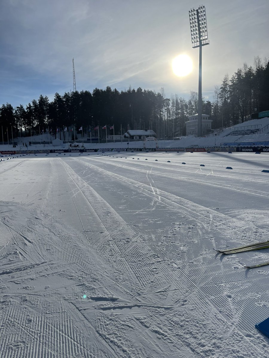 Nydelig dag i Lahti for 10/15 km klassisk. - 7 i natt og fantastisk fine forhold.