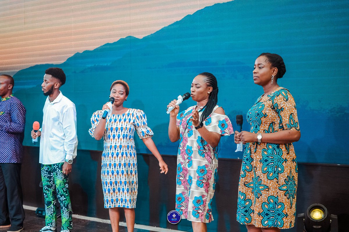 VBCmokola's tweet photo. #SpringServiceChoir
#SpringService
#VBCService https://t.co/Q53LpOXbtl