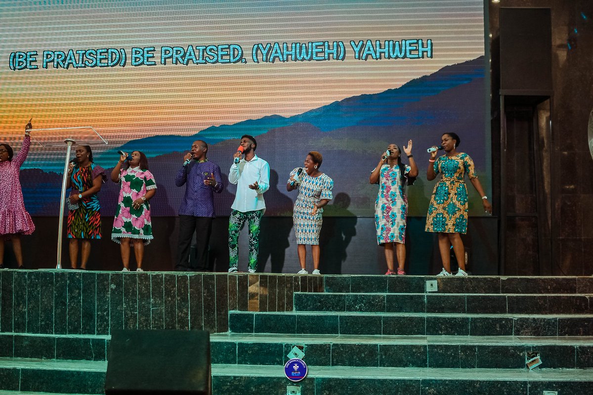 VBCmokola's tweet photo. #SpringServiceChoir
#SpringService
#VBCService https://t.co/Q53LpOXbtl