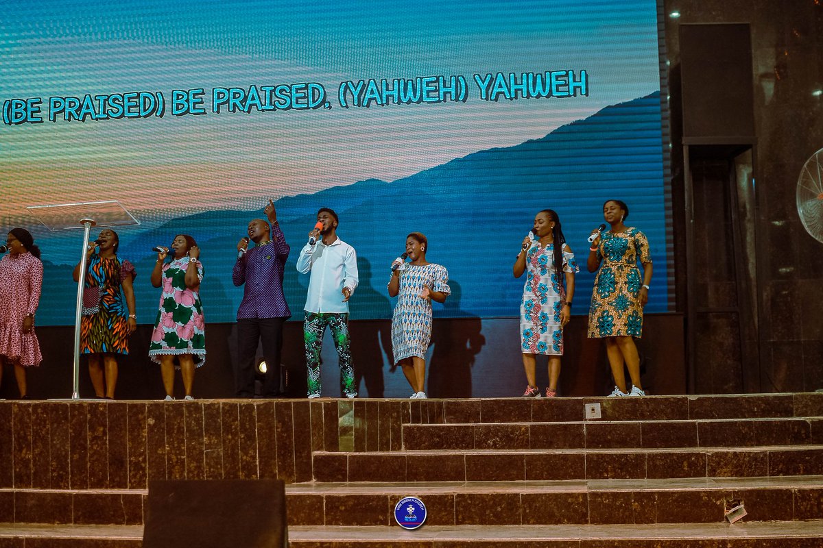 VBCmokola's tweet photo. #SpringServiceChoir
#SpringService
#VBCService https://t.co/Q53LpOXbtl