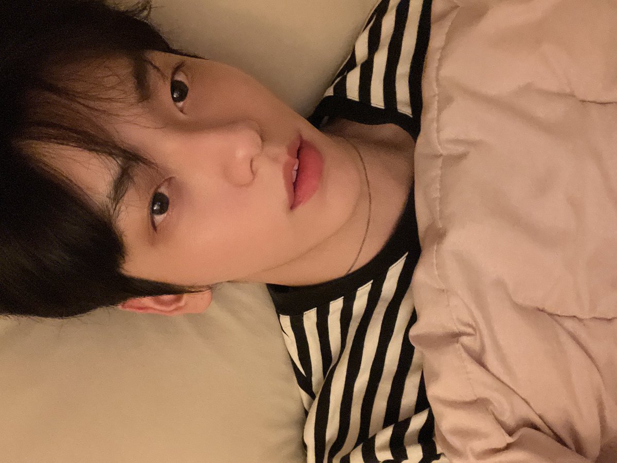 TXT_members tweet picture