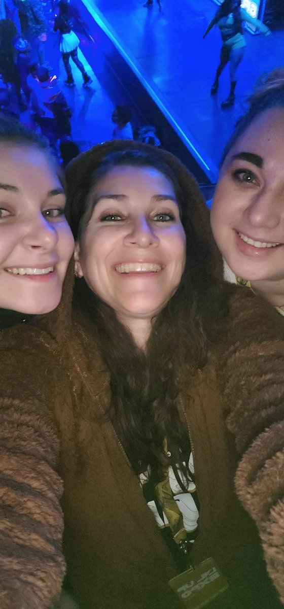 BonnieEyez's tweet image. WAKE THE HELL UP!!! @HyperXArena @HyperX #LVLUP #VIPAFTERPARTY @b117breezy @PanduhhXx @overtflow @VegasInferno @itsmichaelheid  Muah #BringTheHeat #LasVegas