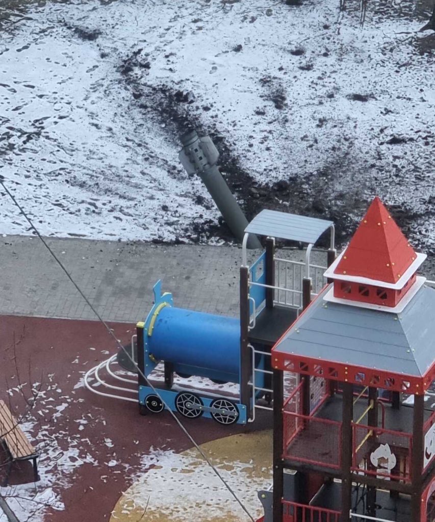 bizjetsofwar's tweet image. Russian MLRS cluster munition (?) is seen near a playground for children in Kharkiv, #Ukraine (🇺🇦). 

A good illustration of how Russia fights this war.