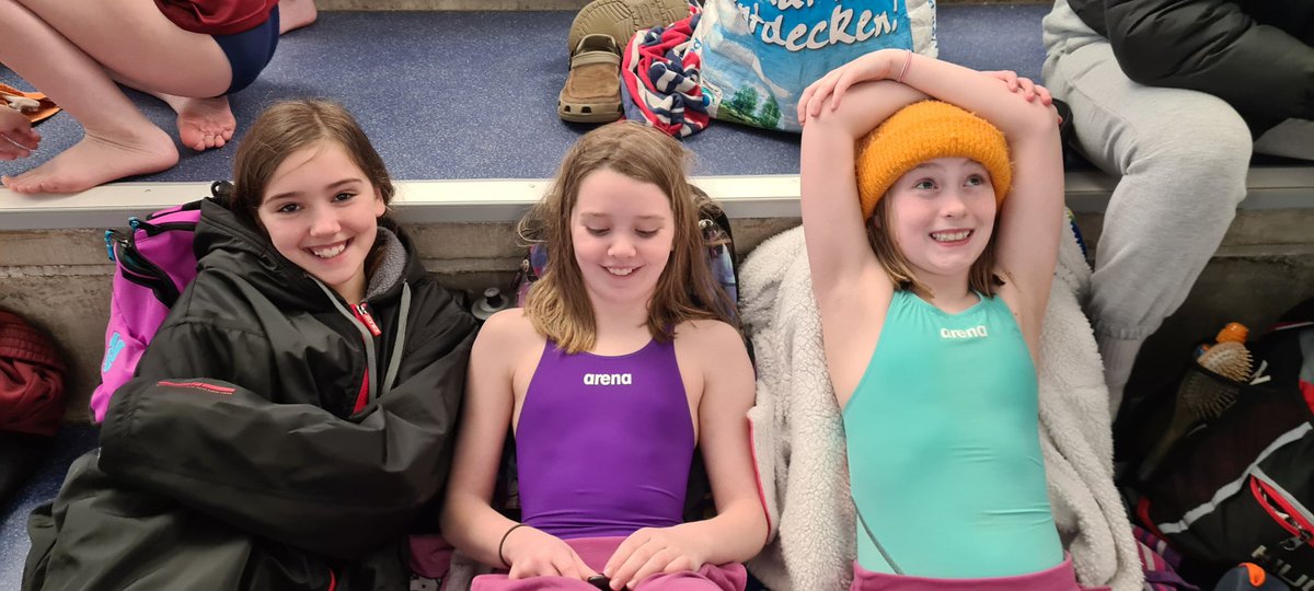 Chilled and ready to go... Spring Meet in Lladudno. <a href="/swim_conwy/">Swim Conwy</a> <a href="/SwimWales/">Swim Wales</a>