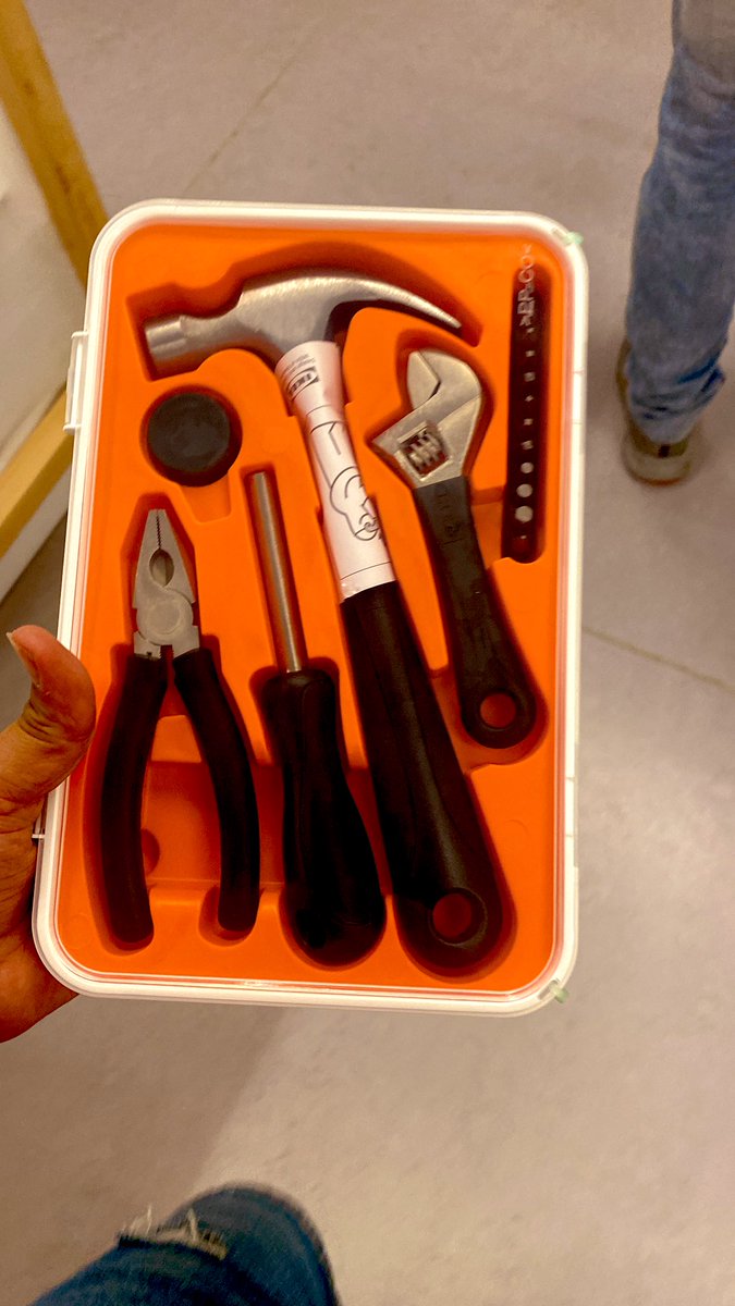 ashishdave's tweet image. What do men shop at lKEA. #LoveAtFirst