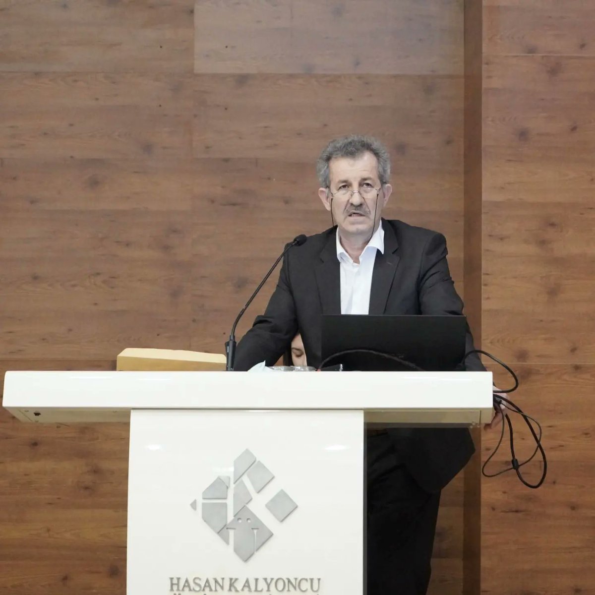 📢HKÜ İŞLETME TOPLULUĞU olarak 1.sini düzenlediğimiz "ÖDÜLLÜ MUHASEBE BİLGİ YARIŞMASI" gerçekleştirildi. Kazanan ve yarışma cesareti gösteren üyelerimize teşekkür eder, başarılarının devamını dileriz.

<a href="/hkunv/">Hasan Kalyoncu Üniv</a> <a href="/TurkayDereli/">Türkay Dereli</a> <a href="/hkuiisbf/">HKÜ İİSBF</a> <a href="/ProfMazlumCelik/">Mazlum Celik</a> <a href="/zeynep_ozguner/">Zeynep Özgüner</a> <a href="/araci_serkan/">Serkan Araci</a>