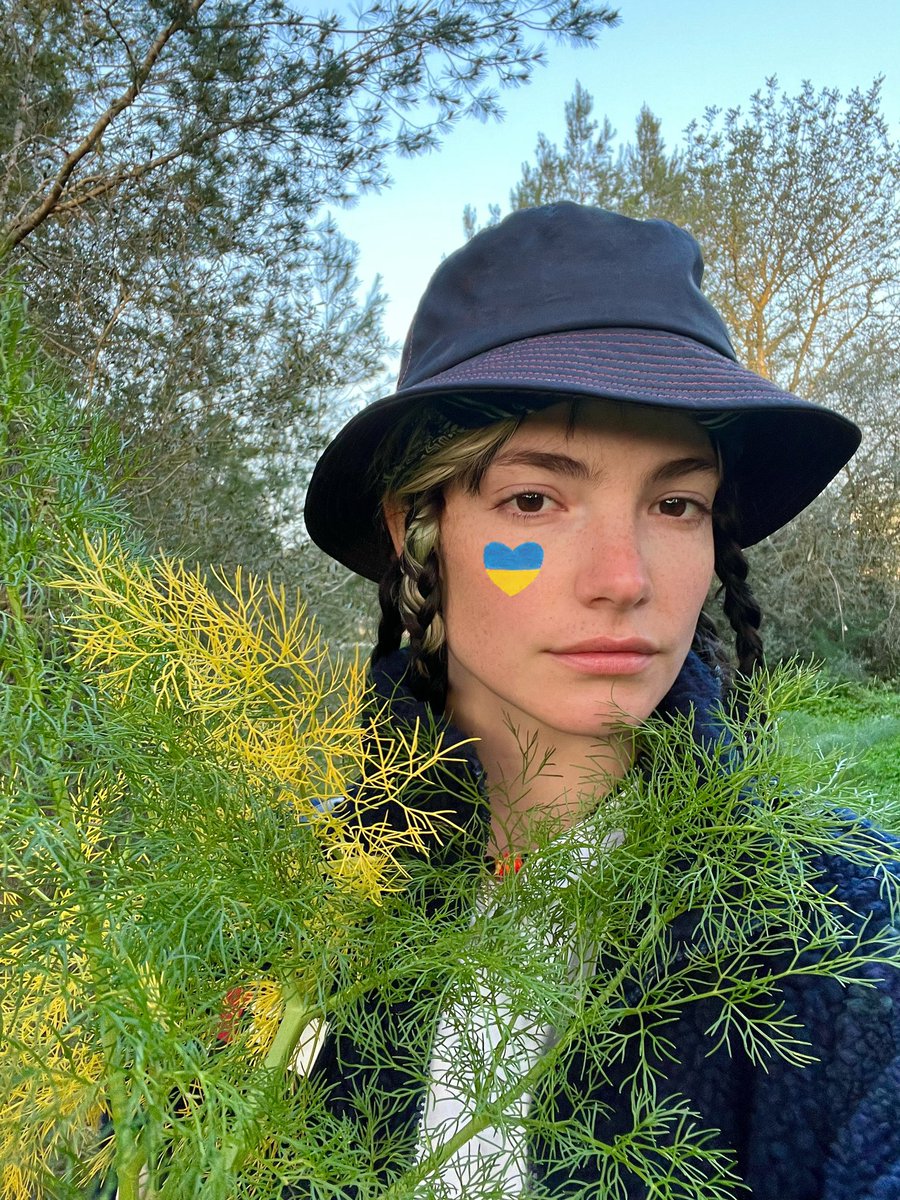 Claire Laffut (@clairelaffut) on Twitter photo 