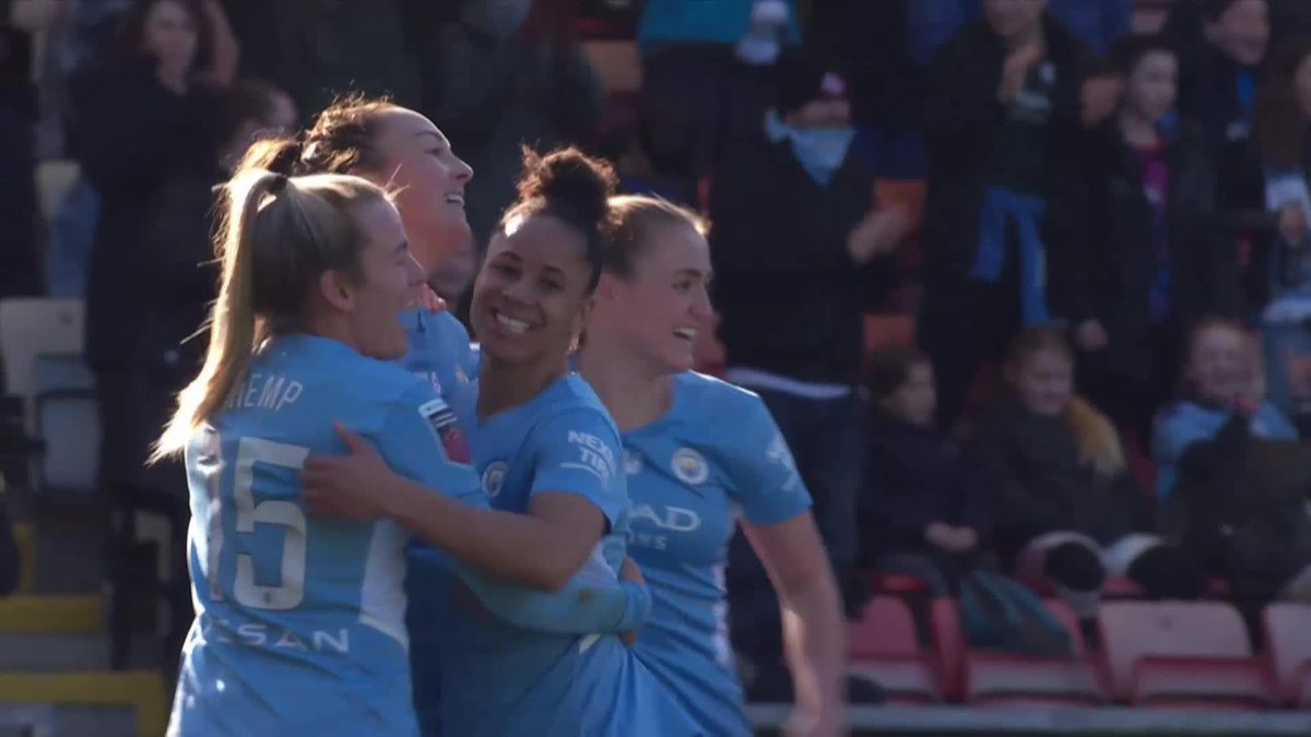 Water is wet. 
@itscarolineweir scores in the Manchester Derby 💥

#WomensFACup @ManCityWomen