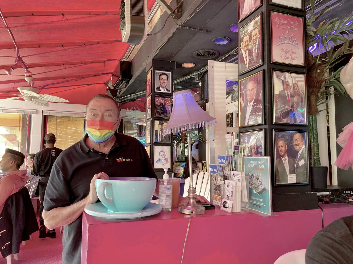 FreddieFlamingo's tweet photo. Make Freddie's in Arlington your destination for fun, good food, Karaoke, drinks and more! Please call ahead when we are open for table reservations at (703) 685-0555.
https://t.co/EQh2Hzqmvn

#gogaydc #nationallanding #pentagoncityva #washblade #arlingtonva #Nova #metroweekly https://t.co/1MSvJ7cFVP