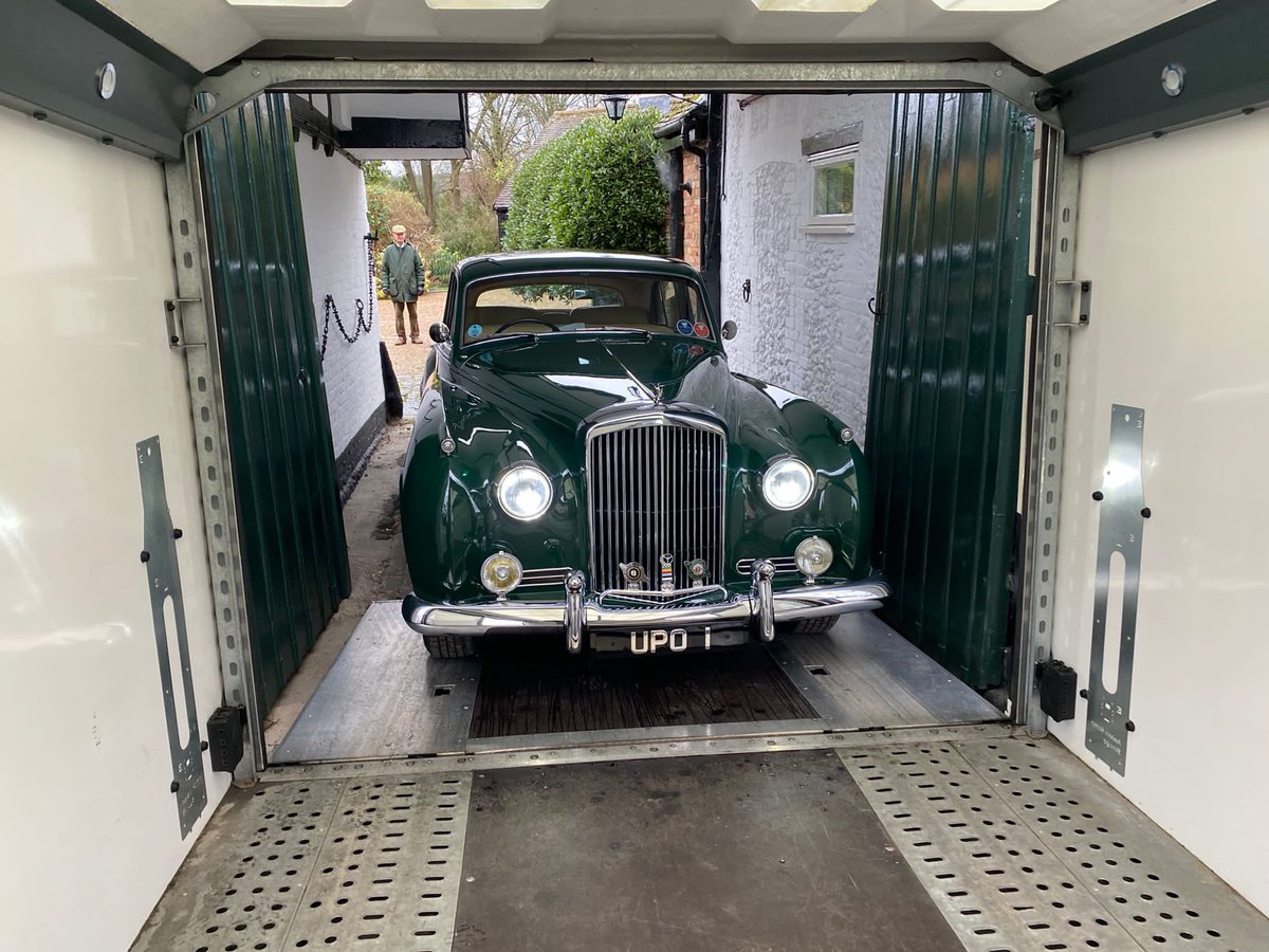 MackLogistics's tweet image. An absolute pleasure seeing this one throughout its revival from barnfind to concourse level restoration! All credit to Phantom Motor Cars in Farnham in Surrey, after 5 years, Mack Logistics finally delivered this prize gem to the owners garage in Hertfordshire!