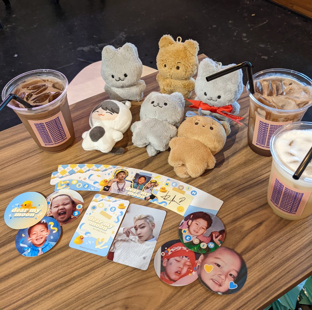 jjuyoz's tweet photo. a very special kevin birthday event!! 🍰💛🎉💙
thank you admins for organising🌙✨
@dearmymooncafe #dearmymooncafe https://t.co/iUrbjmh5qn