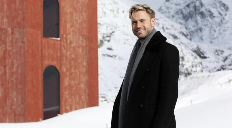 A treat tonight on BBC4 - Schubert’s Winterreise - filmed on location in Switzerland with @BenjaminAppl @jbaillieu directed by @JohnBridcut. It promises to be a remarkable piece of television. 8pm or afterwards @BBCiPlayer