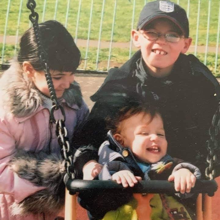 KathOconnell2's tweet photo. @ChildReviewSAT #siblingstogether So finally getting closer we have waited soooo long these baby's are now 17 16 14 these are the last time we seen them ๐ can we contact when the eldest is 18 . I would never give up on them I've been kept away not by choice 15 long years https://t.co/wPQRuwuWUQ