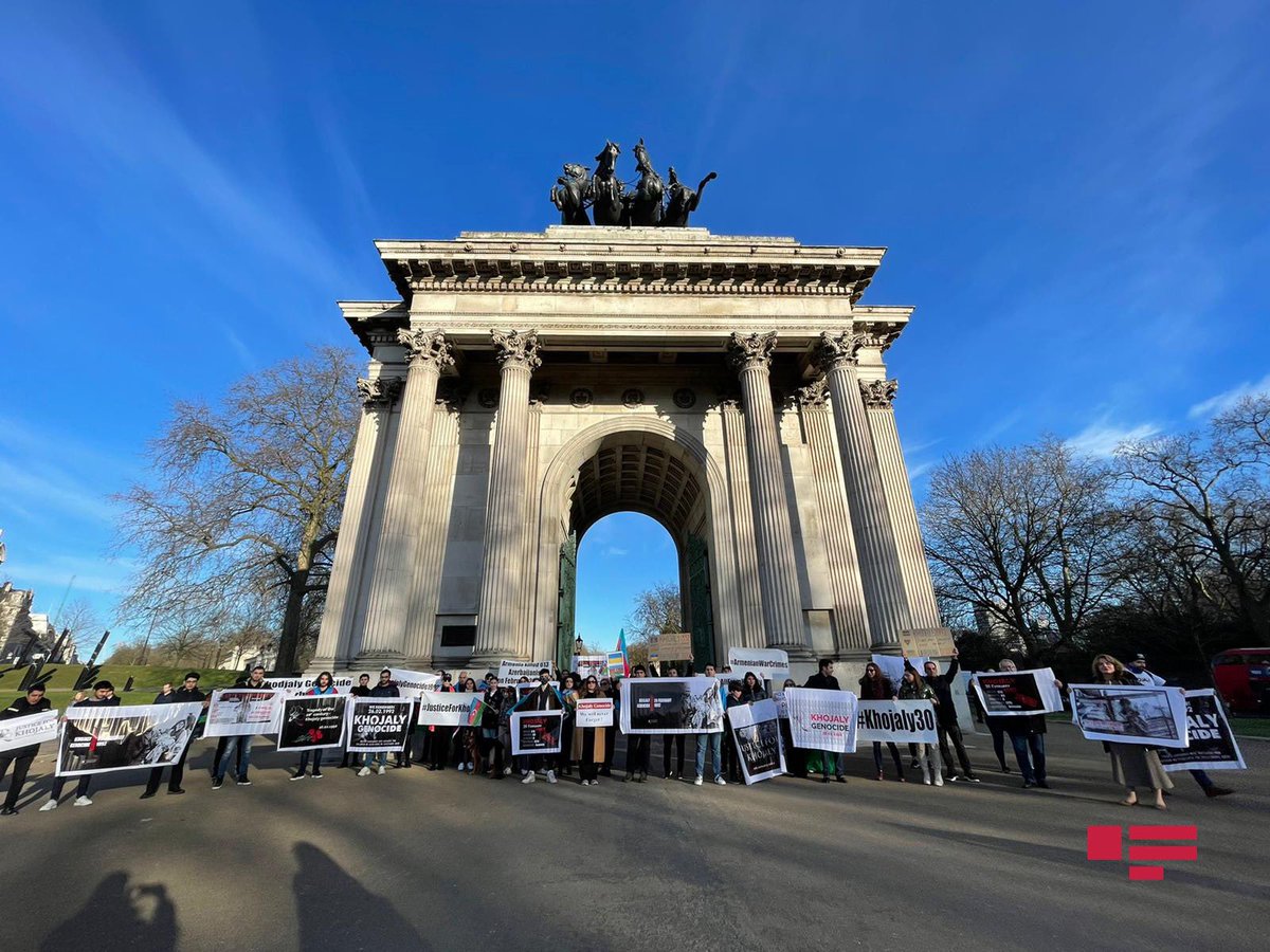 The world community should learn more about the atrocities committed by Armenian nationalists against Azerbaijani civilians. It's a duty of every Azerbaijani to raise awareness and demand #JusticeForKhojaly. 

More photos from our #Khojaly march in London. 

#WeAreAllFromKhojaly